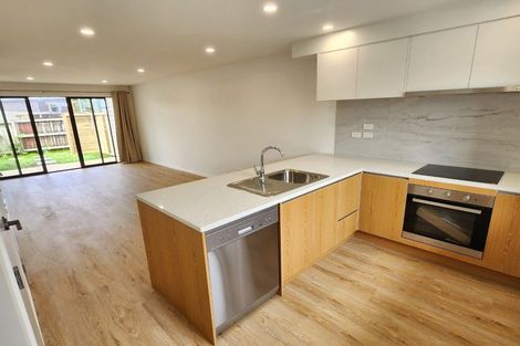 Photo of property in 6/8 Short Street, Papakura, 2110