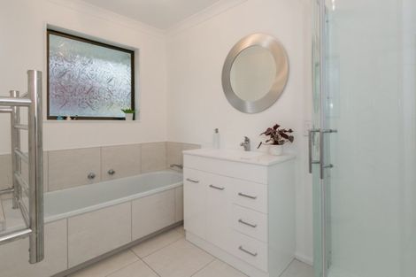 Photo of property in 27 Surrey Street, Taradale, Napier, 4112