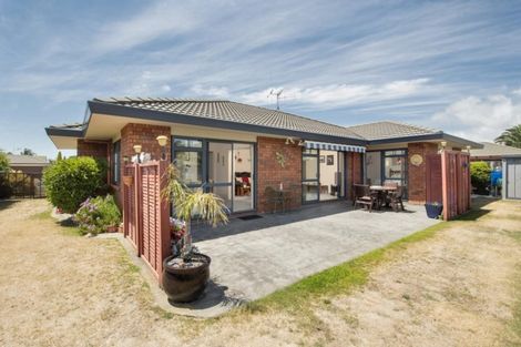 Photo of property in 20 Carribean Place, Papamoa Beach, Papamoa, 3118