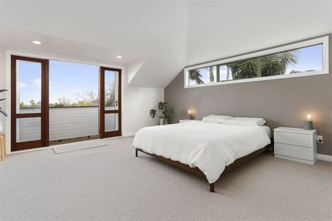 Photo of property in 2/305 Lake Road, Hauraki, Auckland, 0622