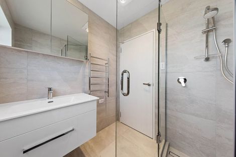 Photo of property in 12 Finn Place, Mount Wellington, Auckland, 1060