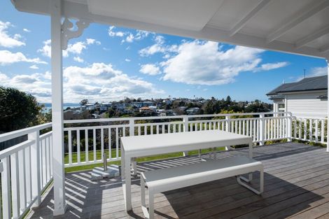 Photo of property in 13 Lincoln Road, Bluff Hill, Napier, 4110