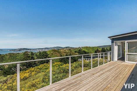 Photo of property in 8 Cessna Way, Newlands, Wellington, 6037