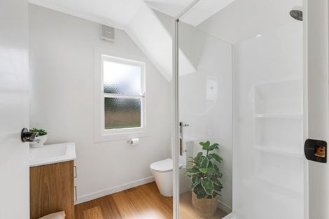 Photo of property in 11 Rosalie Terrace, Kelvin Grove, Palmerston North, 4414