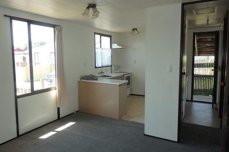 Photo of property in 9/30 Gifford Road, Papatoetoe, Auckland, 2025