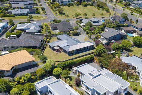 Photo of property in 7 Magnolia Rise, Waipahihi, Taupo, 3330