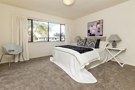 Photo of property in 23/2 Armoy Drive, East Tamaki, Auckland, 2016
