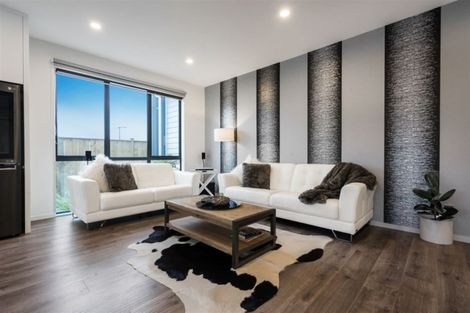 Photo of property in 21 Craigs Way, Hobsonville, Auckland, 0616