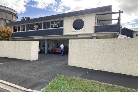 Photo of property in 16 Ruakiwi Road, Hamilton Lake, Hamilton, 3204