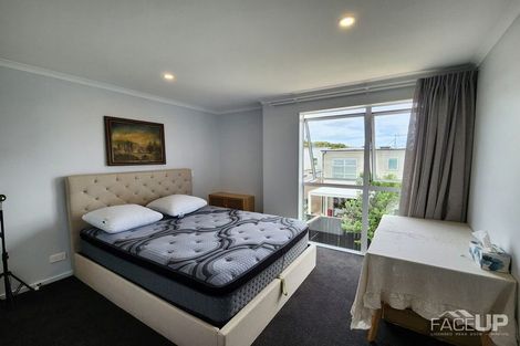 Photo of property in 21 Spotted Dove Road, Hobsonville, Auckland, 0616