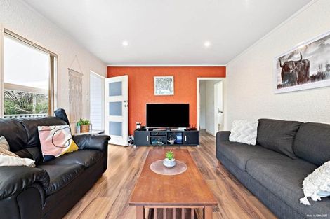 Photo of property in 48 Captain Scott Road, Glen Eden, Auckland, 0602