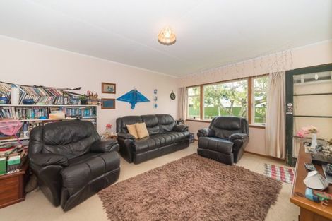 Photo of property in 2 Surrey Crescent, Hokowhitu, Palmerston North, 4410