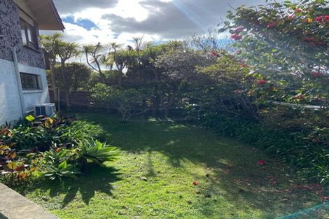 Photo of property in 2/43 Eastcliffe Road, Castor Bay, Auckland, 0620