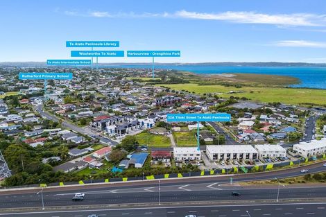 Photo of property in 32a Titoki Street, Te Atatu Peninsula, Auckland, 0610