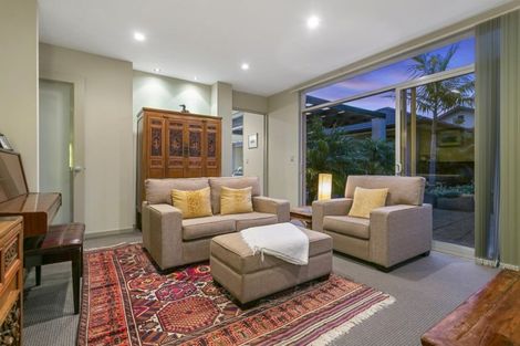Photo of property in 182 Greenhithe Road, Greenhithe, Auckland, 0632