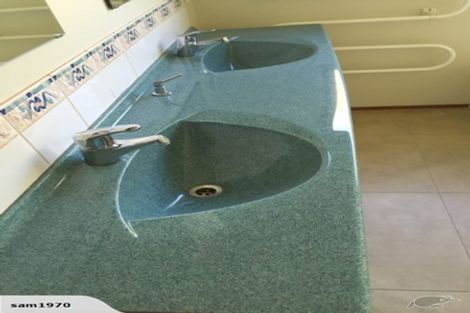 Photo of property in 9 Pelican Lane, Unsworth Heights, Auckland, 0632