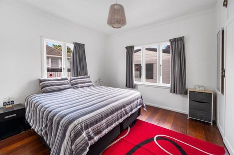 Photo of property in 14 Savage Crescent, Marewa, Napier, 4110