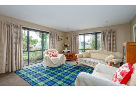 Photo of property in 266 Talbot Street, Geraldine, 7930