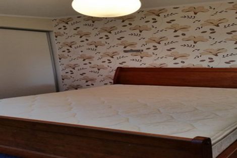 Photo of property in 17 Milne Terrace, Island Bay, Wellington, 6023