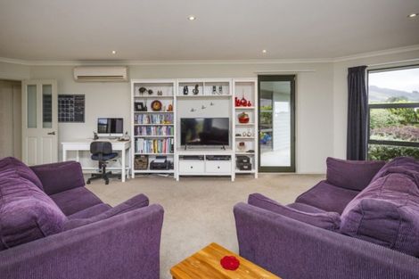 Photo of property in 16 Shere Lane, Linton, Palmerston North, 4472