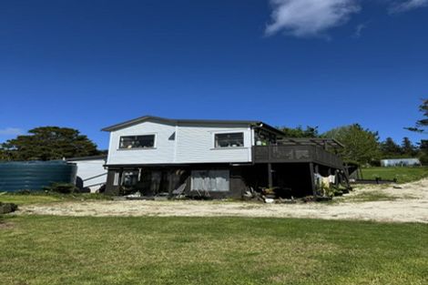 Photo of property in 43 The Pines Road, Paparoa, 0571