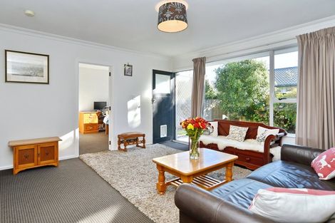 Photo of property in 2/106a Barrington Street, Somerfield, Christchurch, 8024