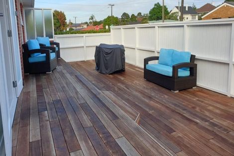 Photo of property in 2/45 Rawhiti Road, One Tree Hill, Auckland, 1061