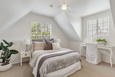 Photo of property in 25a Milford Road, Milford, Auckland, 0620