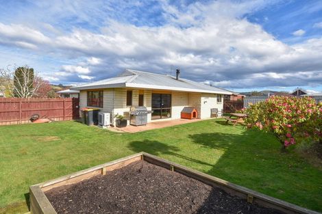 Photo of property in 143 Hagart-alexander Drive, Mosgiel, 9024