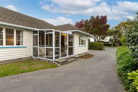 Photo of property in 132 Yaldhurst Road, Sockburn, Christchurch, 8042