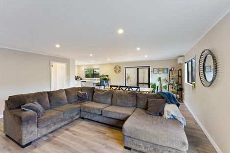 Photo of property in 24 Norfolk Crescent, Otaki Beach, Otaki, 5512