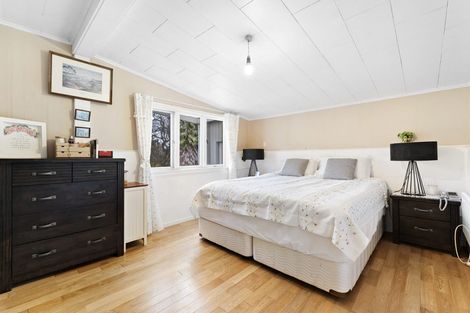 Photo of property in 118 Motu Road, Kumeu, 0891