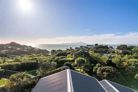 Photo of property in 76 Sea Vista Drive, Pukerua Bay, 5026