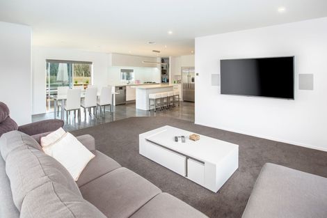 Photo of property in 44 Moira Drive, Tuakau, 2121