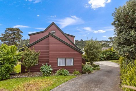 Photo of property in 22 Redfern Lane, Glenfield, Auckland, 0629