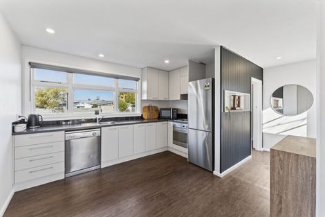 Photo of property in 69 Johns Road, Rangiora, 7400