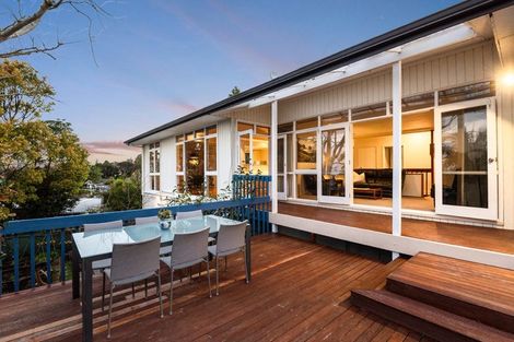 Photo of property in 23 Gretel Place, Hillcrest, Auckland, 0627