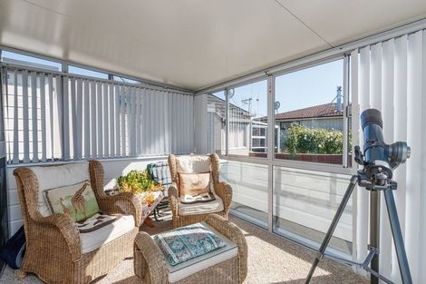 Photo of property in 95 Wikiriwhi Crescent, Awapuni, Palmerston North, 4412