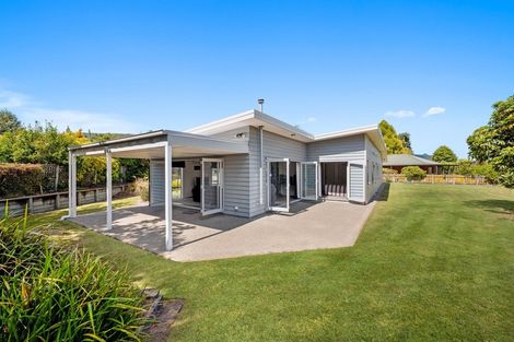 Photo of property in 7 Antonia Place, Kinloch, Taupo, 3377