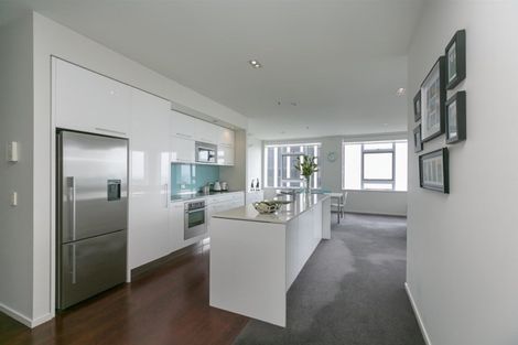Photo of property in 22 Liardet Apartments, 302/22 Liardet Street, New Plymouth, 4310