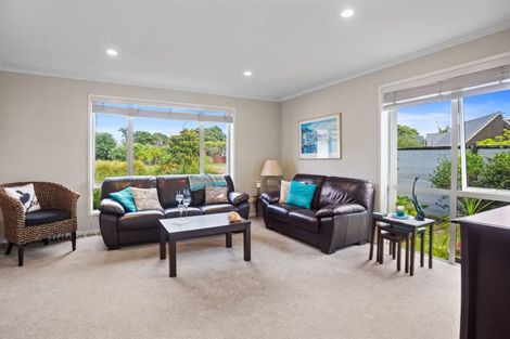 Photo of property in 2 Mccall Avenue, Pauanui, Hikuai, 3579