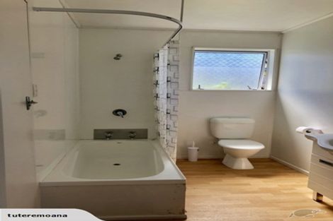 Photo of property in 72 Kent Street, Carterton, 5713