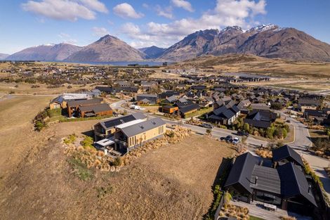 Photo of property in 24 Falconer Rise, Jacks Point, Queenstown, 9371