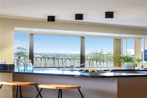 Photo of property in 4 Chelmsley Avenue, Henderson, Auckland, 0612