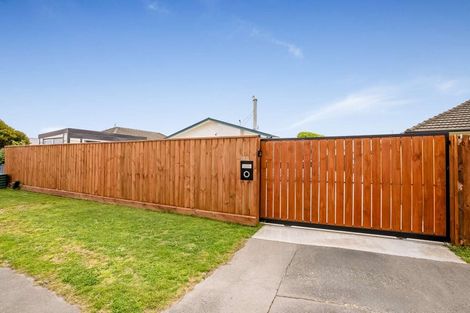Photo of property in 150 Pacific Road, North New Brighton, Christchurch, 8083