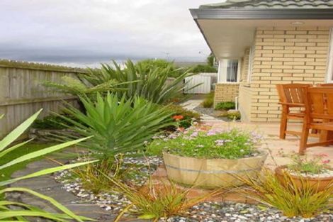 Photo of property in 124 Charles Prevost Drive, The Gardens, Auckland, 2105