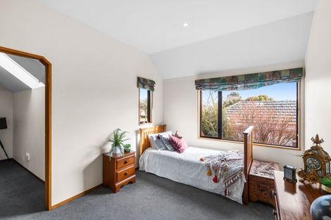 Photo of property in 140 Memorial Avenue, Burnside, Christchurch, 8053