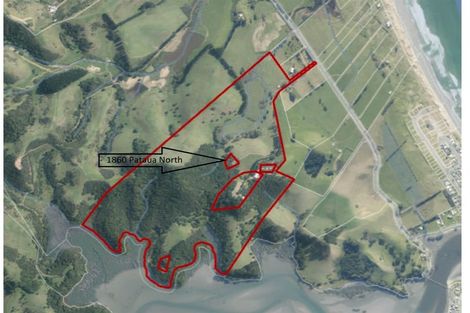 Photo of property in 1860 Pataua North Road, Pataua North, Parua Bay, 0175