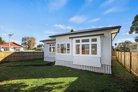 Photo of property in 77 Te Aroha Street, Hamilton East, Hamilton, 3216