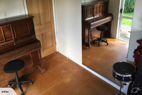 Photo of property in 136 Port Hills Road, Heathcote Valley, Christchurch, 8022